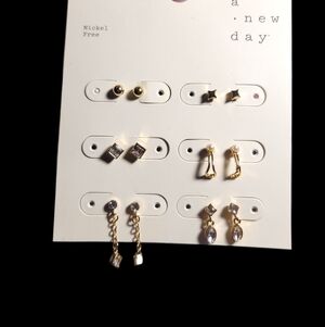 NWT 6 Pairs Gold Toned Earrings
